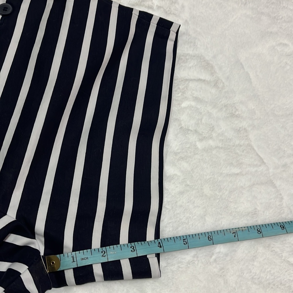 THE LIMITED Shorts Bundle Size 4 - Picture 8 of 11